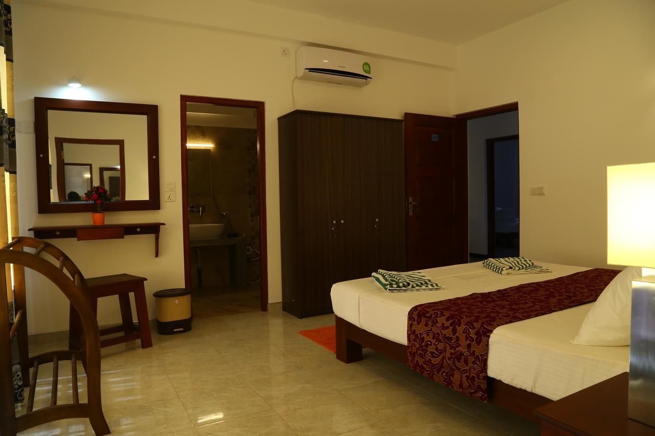 Hikka Regent Hotel Hikkaduwa Exterior foto