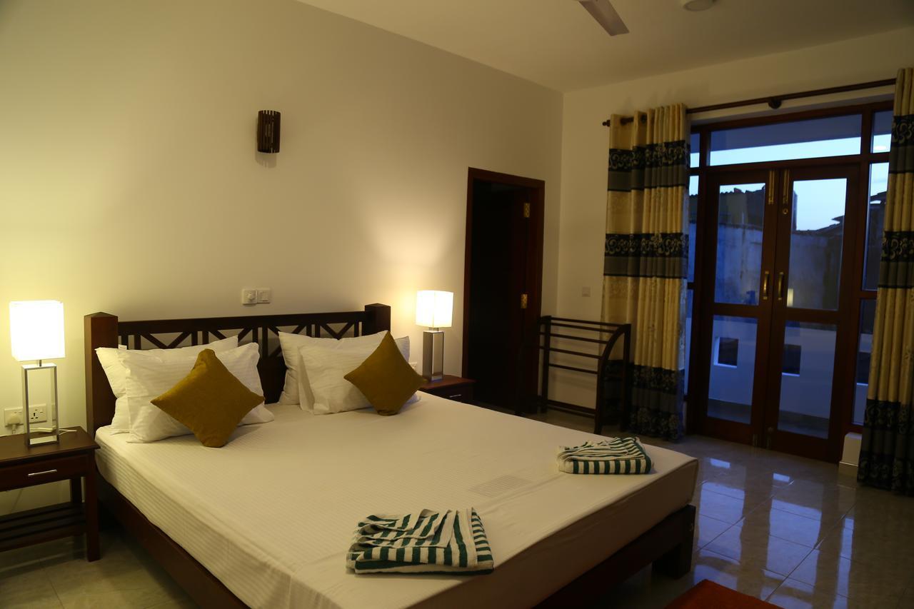 Hikka Regent Hotel Hikkaduwa Exterior foto